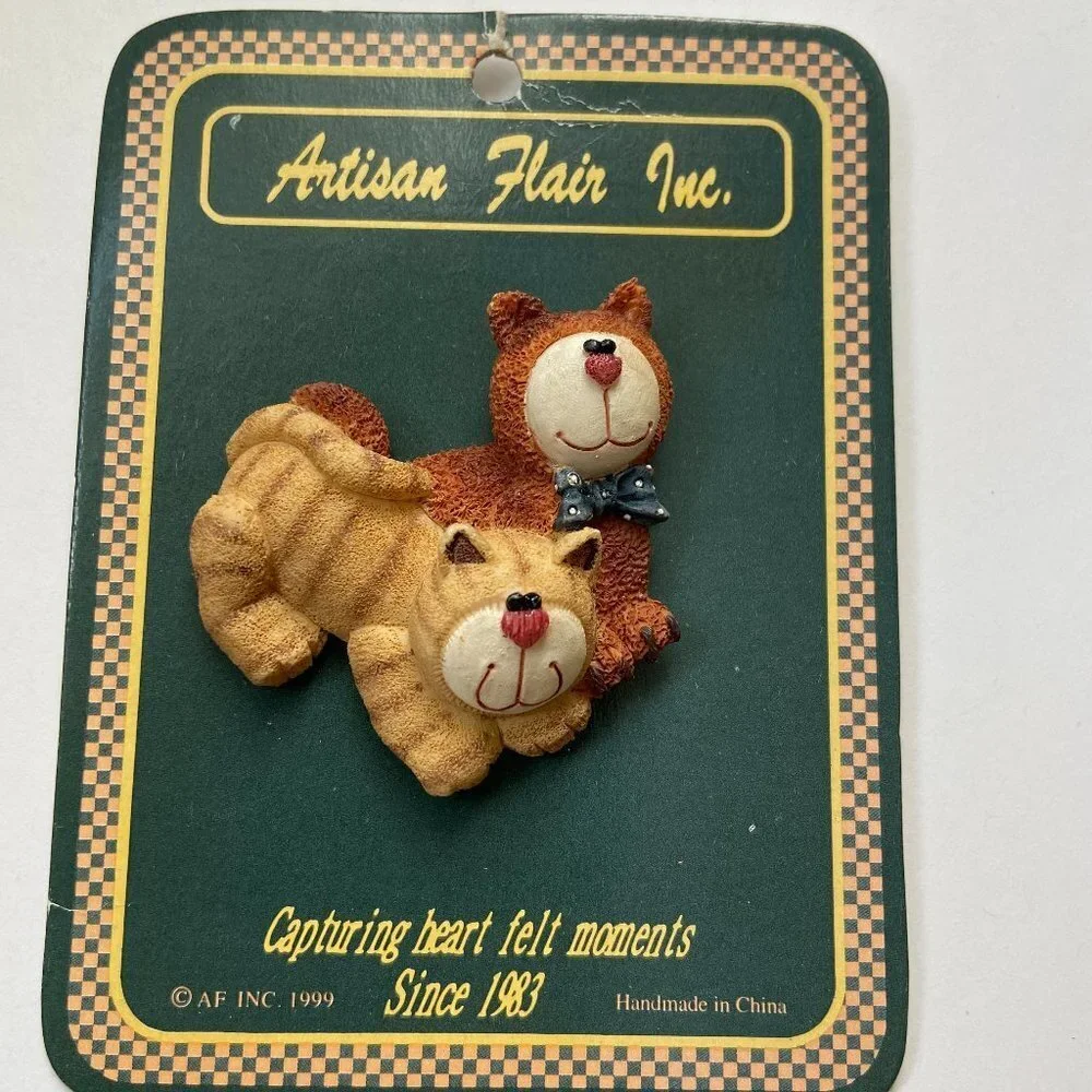 Vintage  Brooch Two Cats